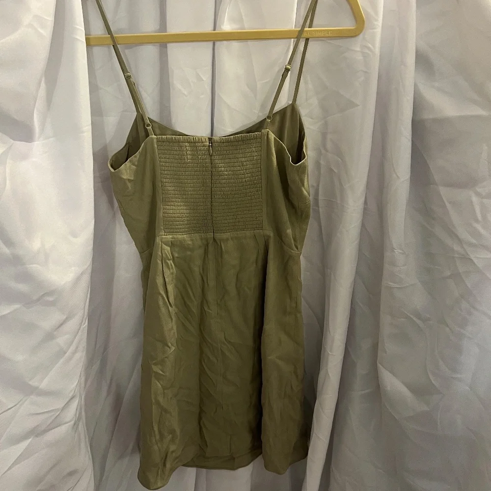 Dress - Picture 3 of 6